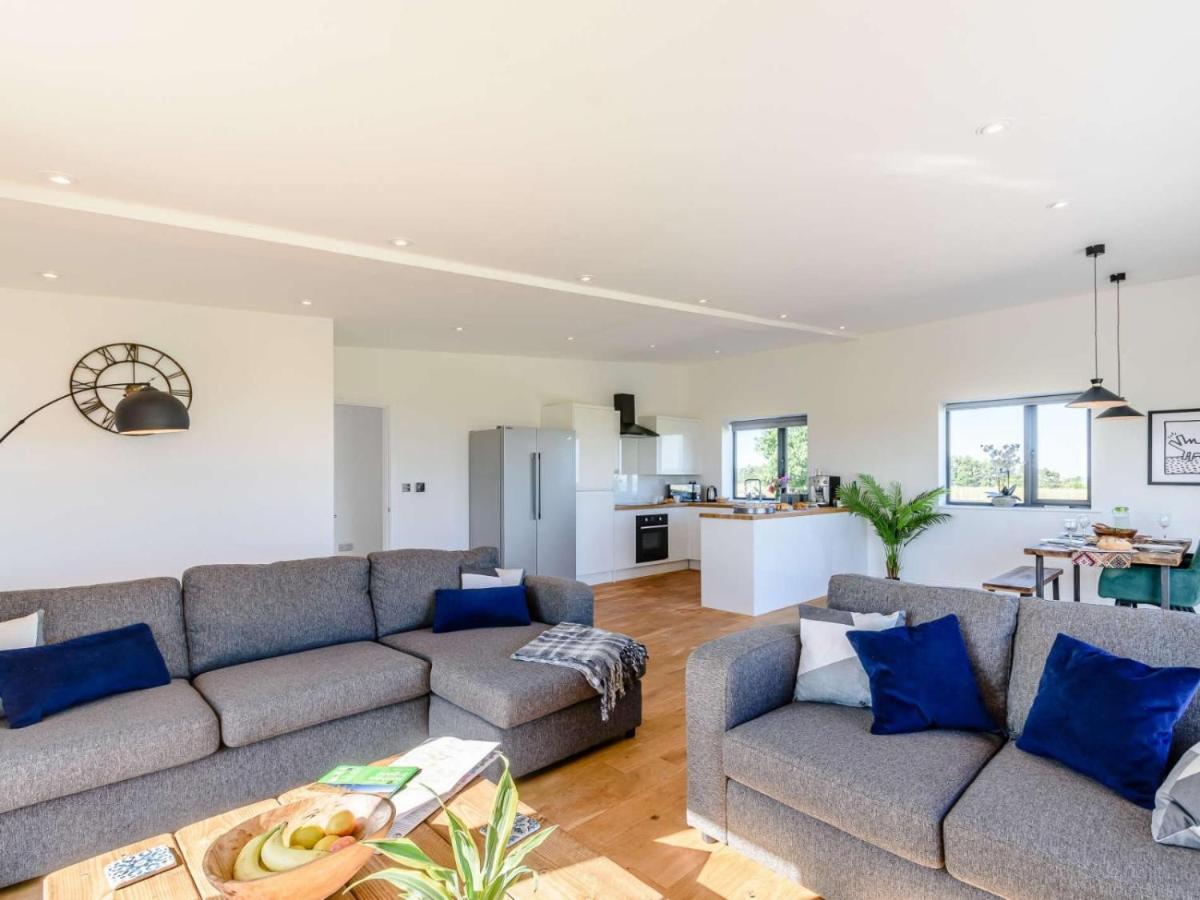 2-Bed Modern Bungalow - Outstanding Country Views Харогейт Екстериор снимка